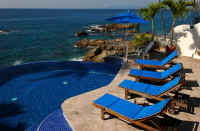 pool and views of Banderas Bay near beach level