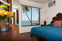 la palapa oceanfront condominium 202 master bedroom