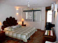 beach front master suite in lp-36 condominium