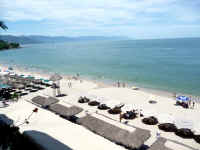 View to the south on los Muertos beach