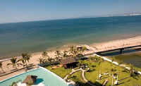 puerto vallarta los muertos beach and Banderas Bay views