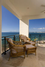 balcony terrace with bay and city view