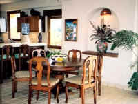 beachfront condo dining area 