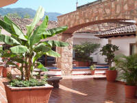 inner courtyard at the Villa vista del sol condominium building