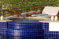 villa jacuzzi