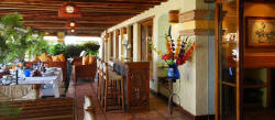 la Villita terrace dining and entertainment area