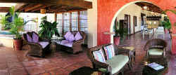 Master bedroom sitting area & Jacuzzi