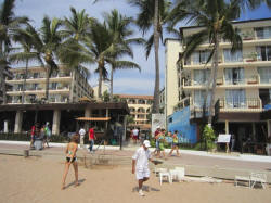 puerto vallarta Los Arcos hotel on Muertos beach