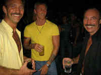 photos from gay bar-club Manana november 2005