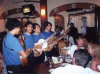 strolling minstrels Los Bambinos - Lazzaro, Giorgio, Carlos and Immer Morales