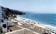 playa de los muertos looking south