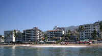 playa Los Muertos beach just south of the pier