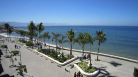 puerto vallarta new malecon picture to the south