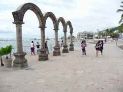 puerto vallarta los Arcos the arches major downtown attractions