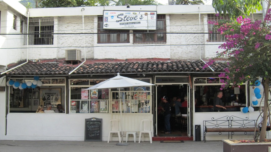 popular Vallarta sports bar Steves on a Sunday afternoon