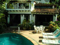 Casa Owaissa - pool and house front view with master bedroom and balcony